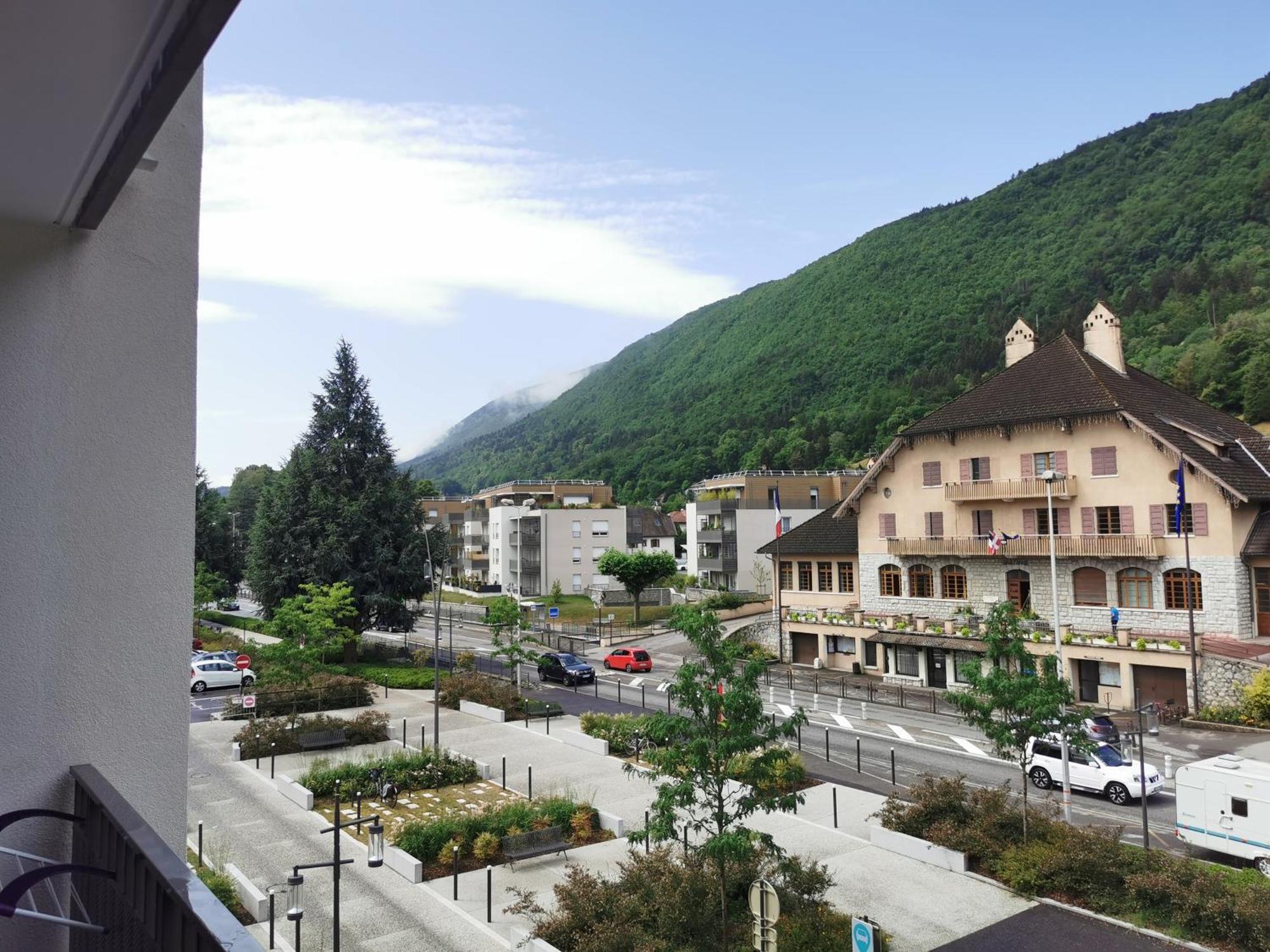 Semnoz & Lac - Wifi - Parking - Netflix - Balcon - Centre-Ville Sévrier Extérieur photo